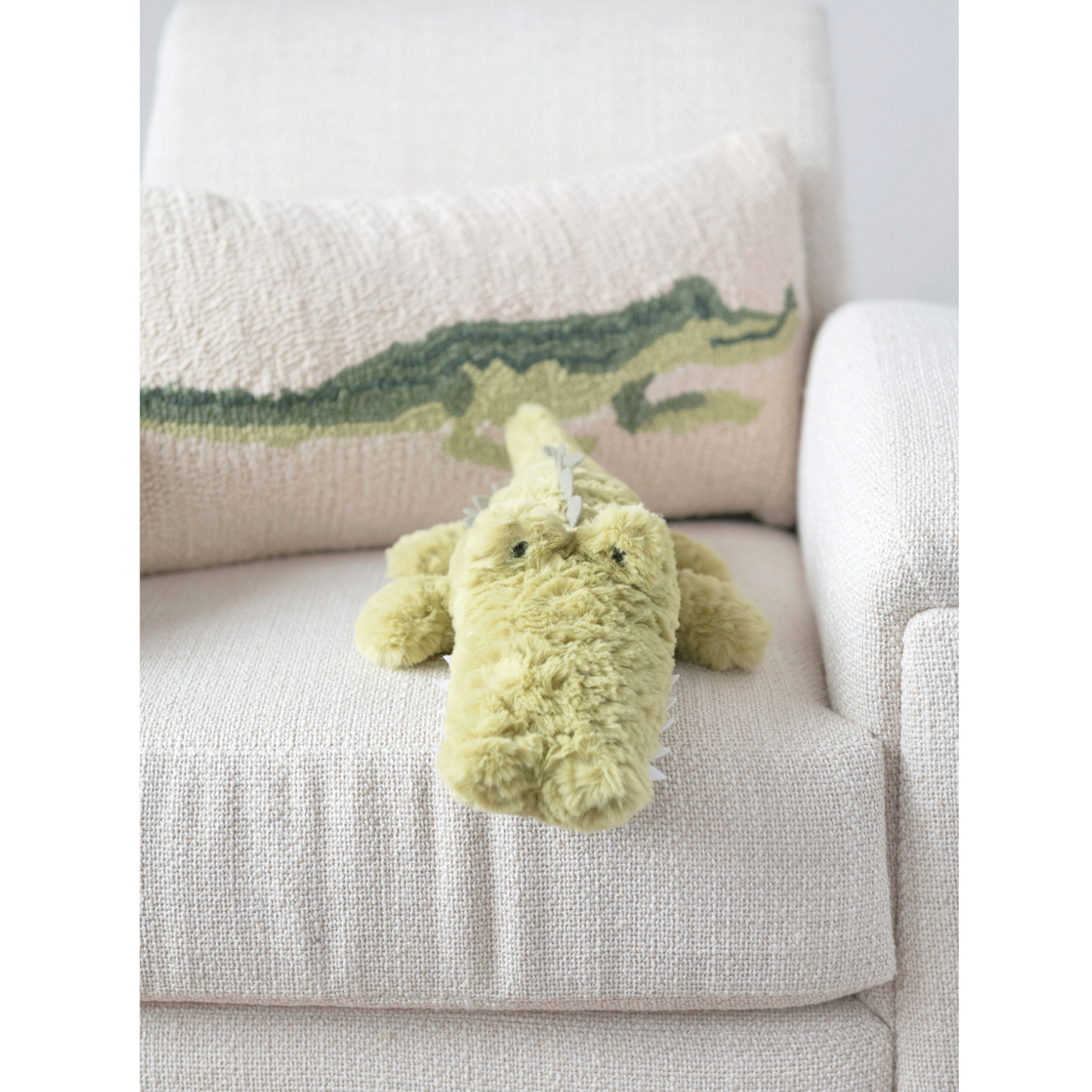19L x 9W Polyester Plush Alligator, Green